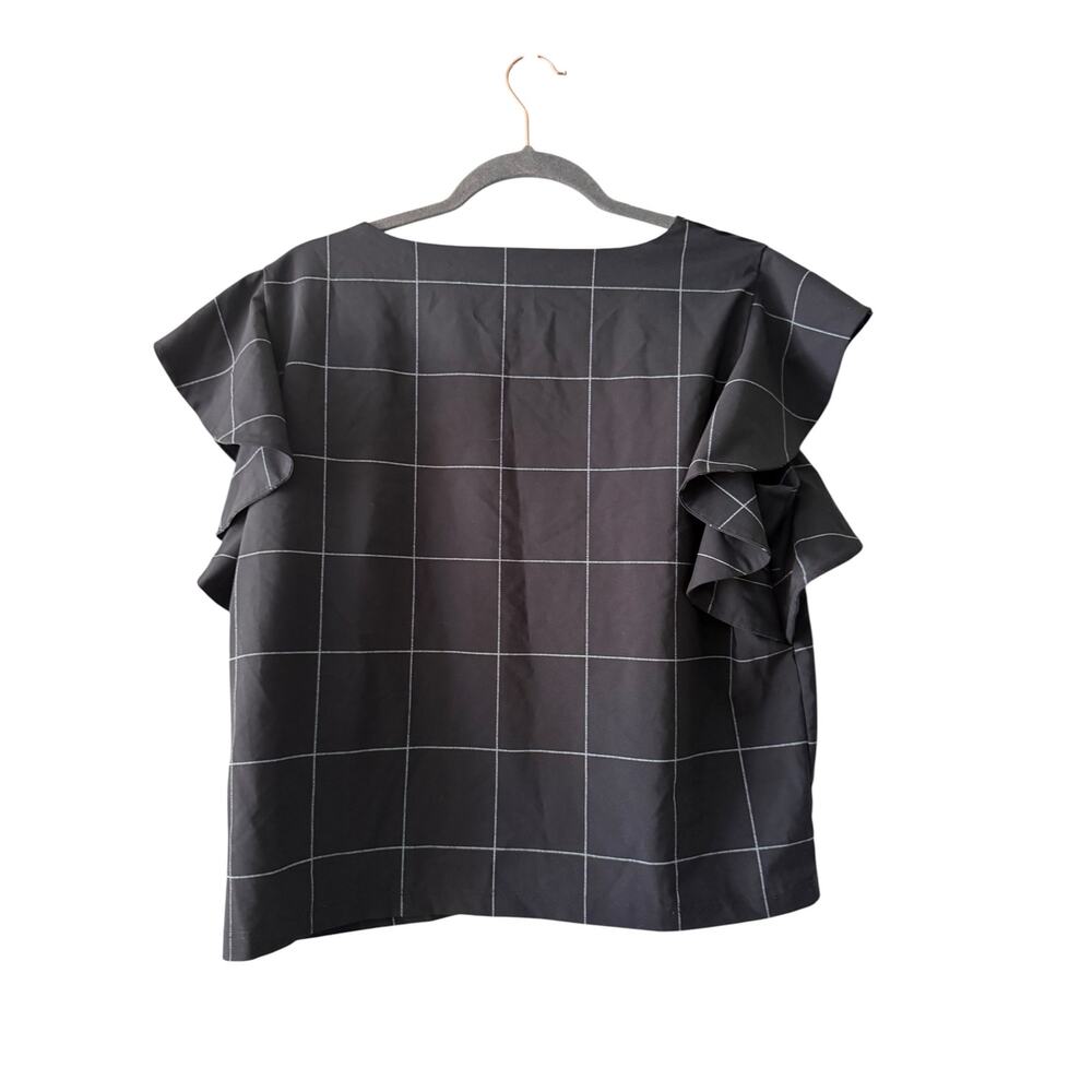 Albion Fit Flutter Sleeve Top - Size Medium - Picture 2 of 5